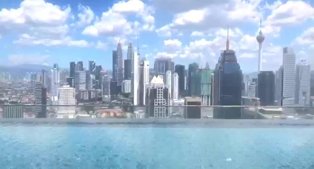 Regalia Suites Klcc View Rooftop Infinity Pool By Angkasa Homes Kuala Lumpur Kültér fotó