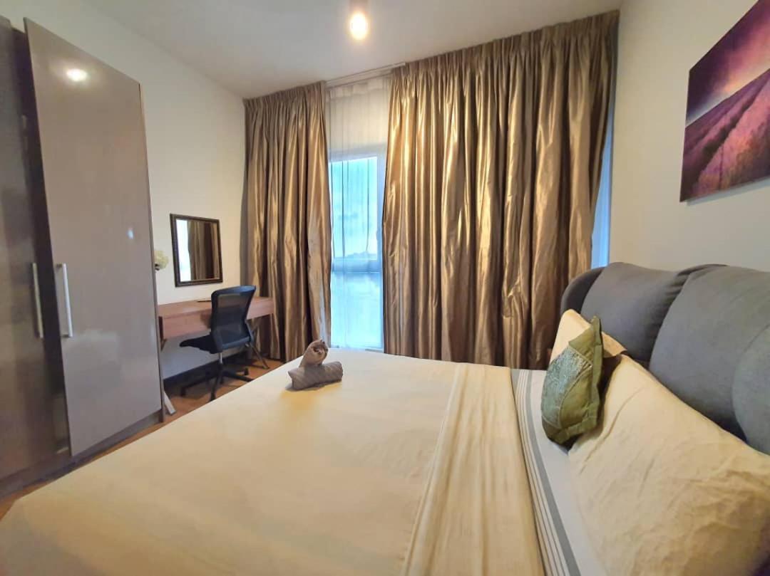 Regalia Suites Klcc View Rooftop Infinity Pool By Angkasa Homes Kuala Lumpur Kültér fotó