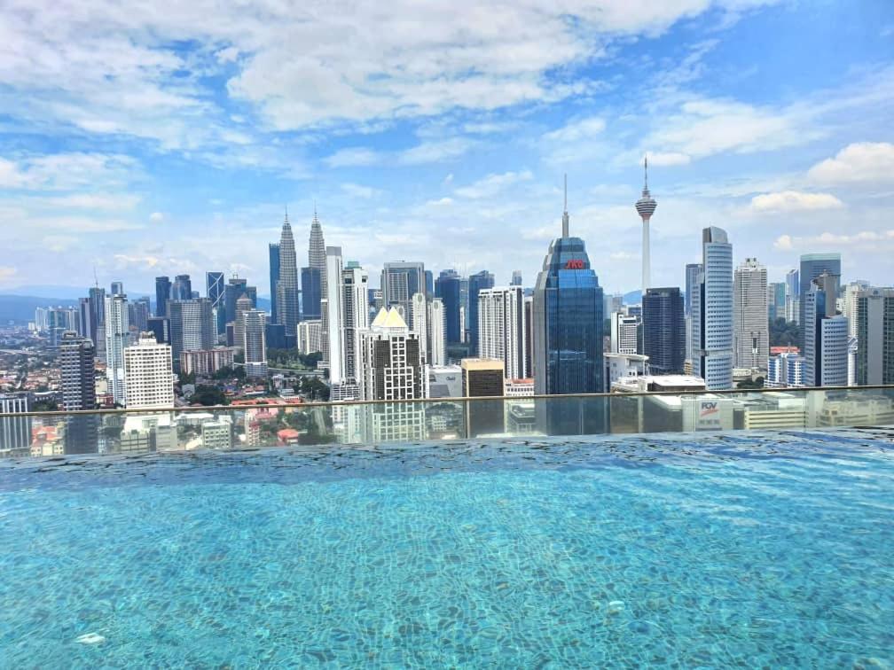 Regalia Suites Klcc View Rooftop Infinity Pool By Angkasa Homes Kuala Lumpur Kültér fotó