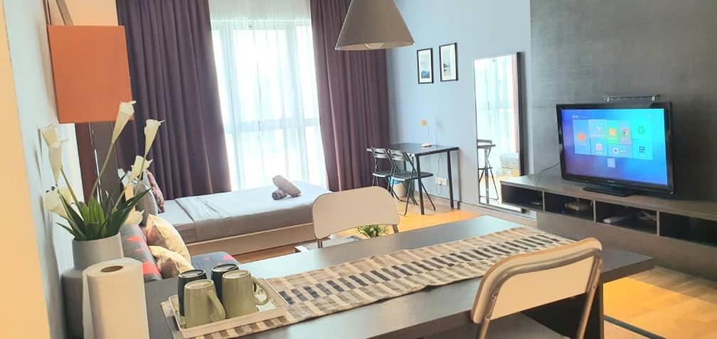 Regalia Suites Klcc View Rooftop Infinity Pool By Angkasa Homes Kuala Lumpur Kültér fotó