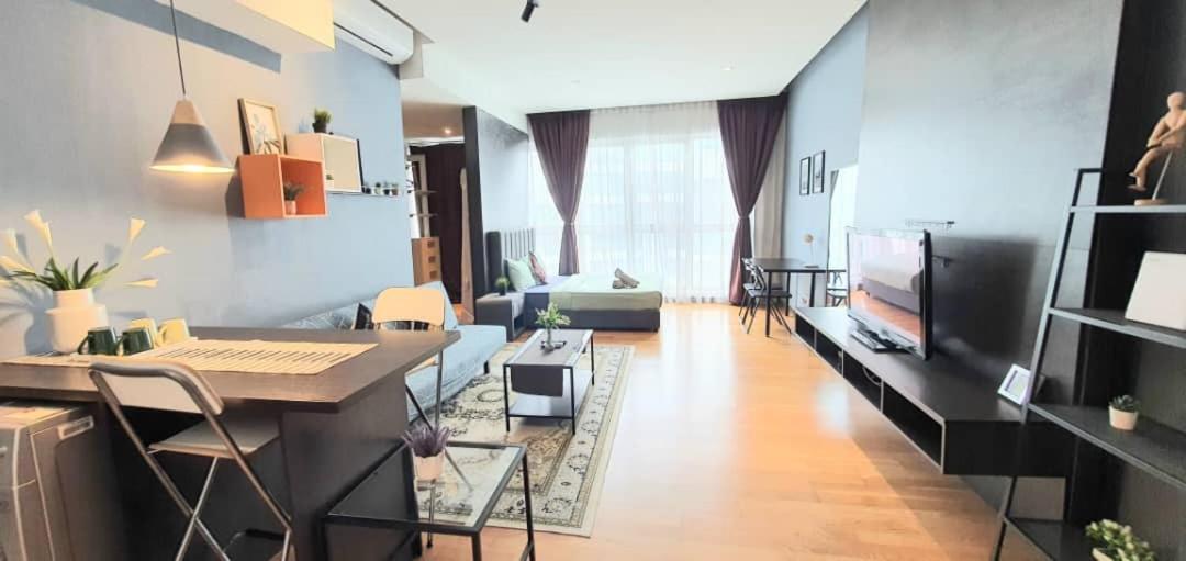 Regalia Suites Klcc View Rooftop Infinity Pool By Angkasa Homes Kuala Lumpur Kültér fotó