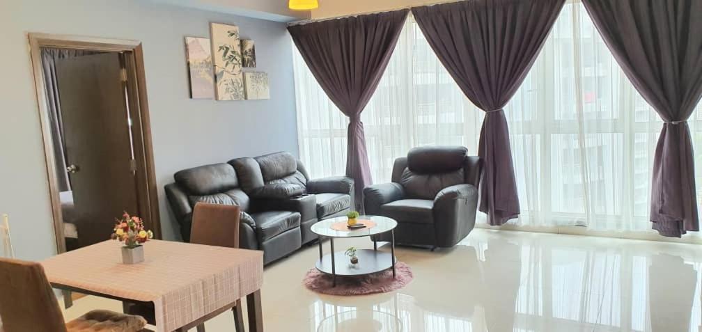 Regalia Suites Klcc View Rooftop Infinity Pool By Angkasa Homes Kuala Lumpur Kültér fotó